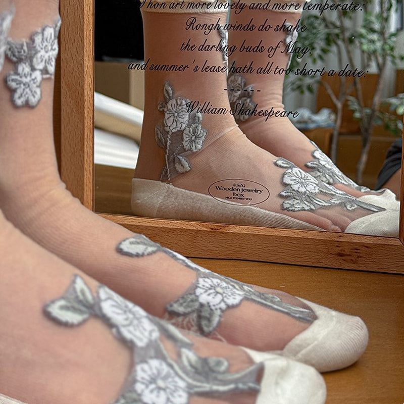 Calcetines transpirables con bordado de flores