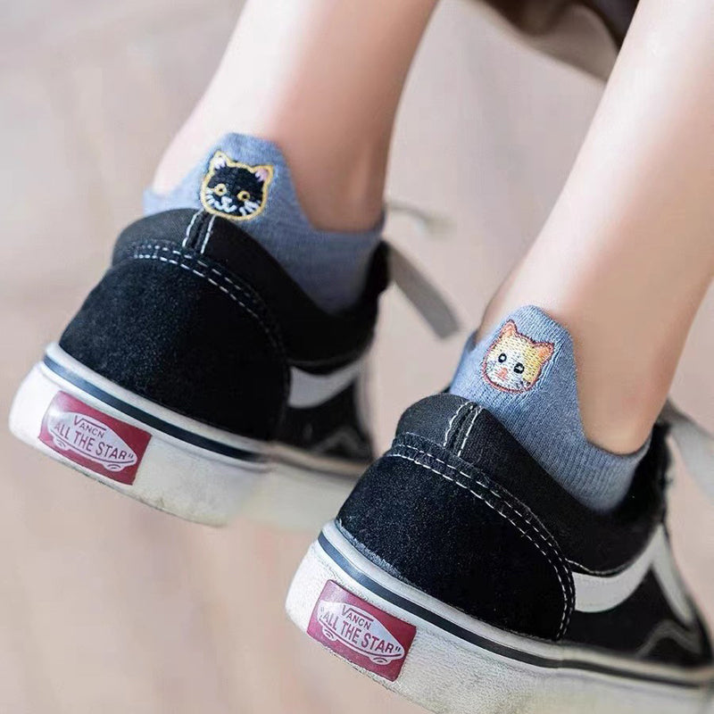 Calcetines informales con bordado de gatos